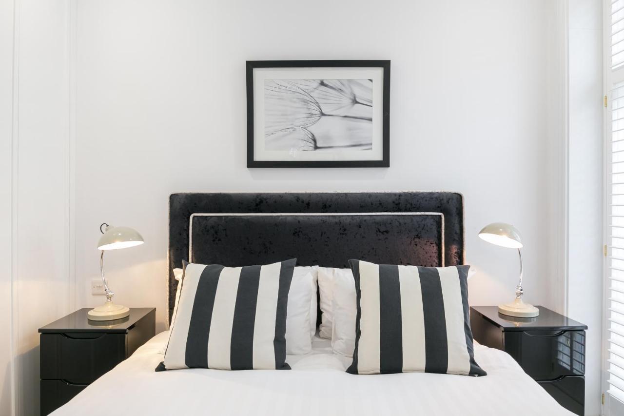 Urban Chic - Shaftesbury Apartment London Bagian luar foto