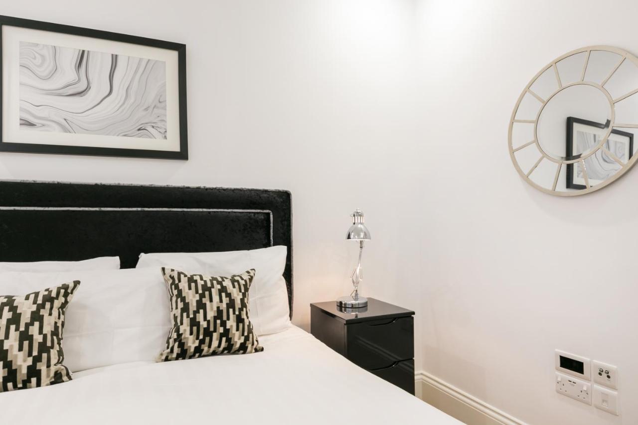 Urban Chic - Shaftesbury Apartment London Bagian luar foto