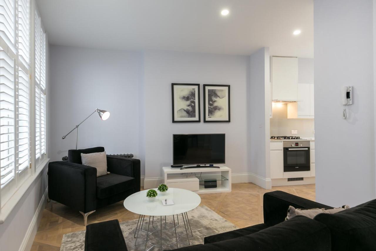 Urban Chic - Shaftesbury Apartment London Bagian luar foto
