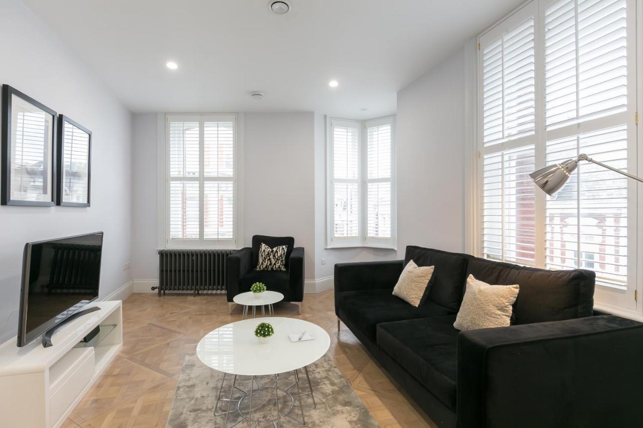 Urban Chic - Shaftesbury Apartment London Bagian luar foto