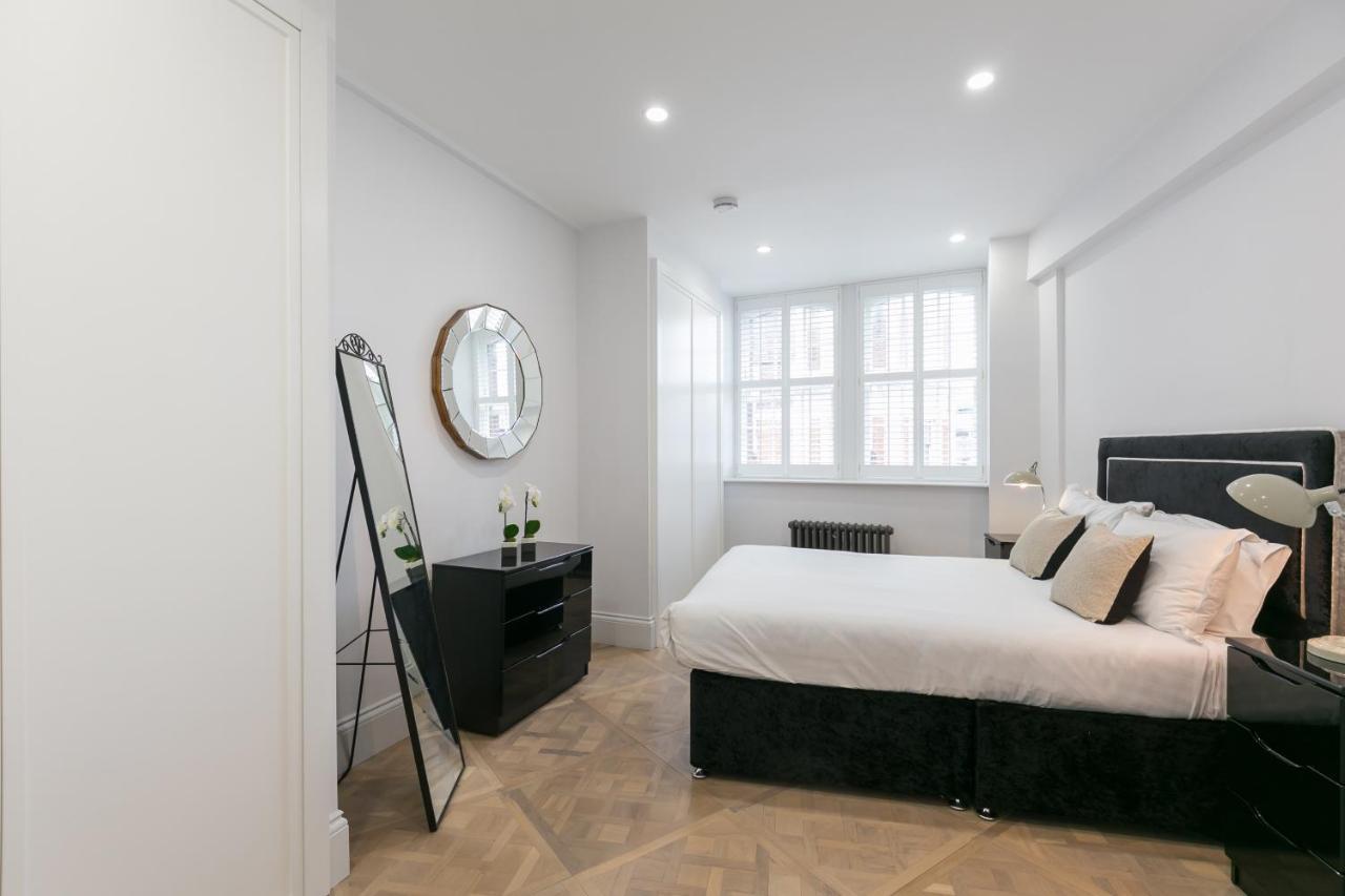Urban Chic - Shaftesbury Apartment London Bagian luar foto