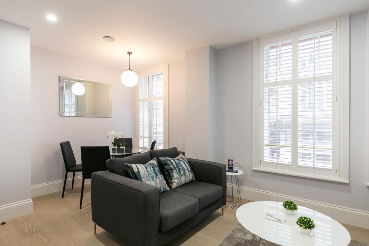 Urban Chic - Shaftesbury Apartment London Bagian luar foto