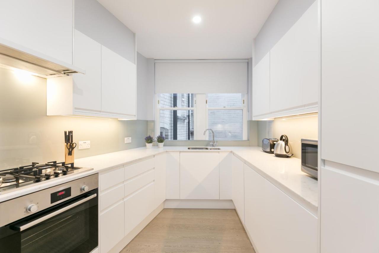 Urban Chic - Shaftesbury Apartment London Bagian luar foto