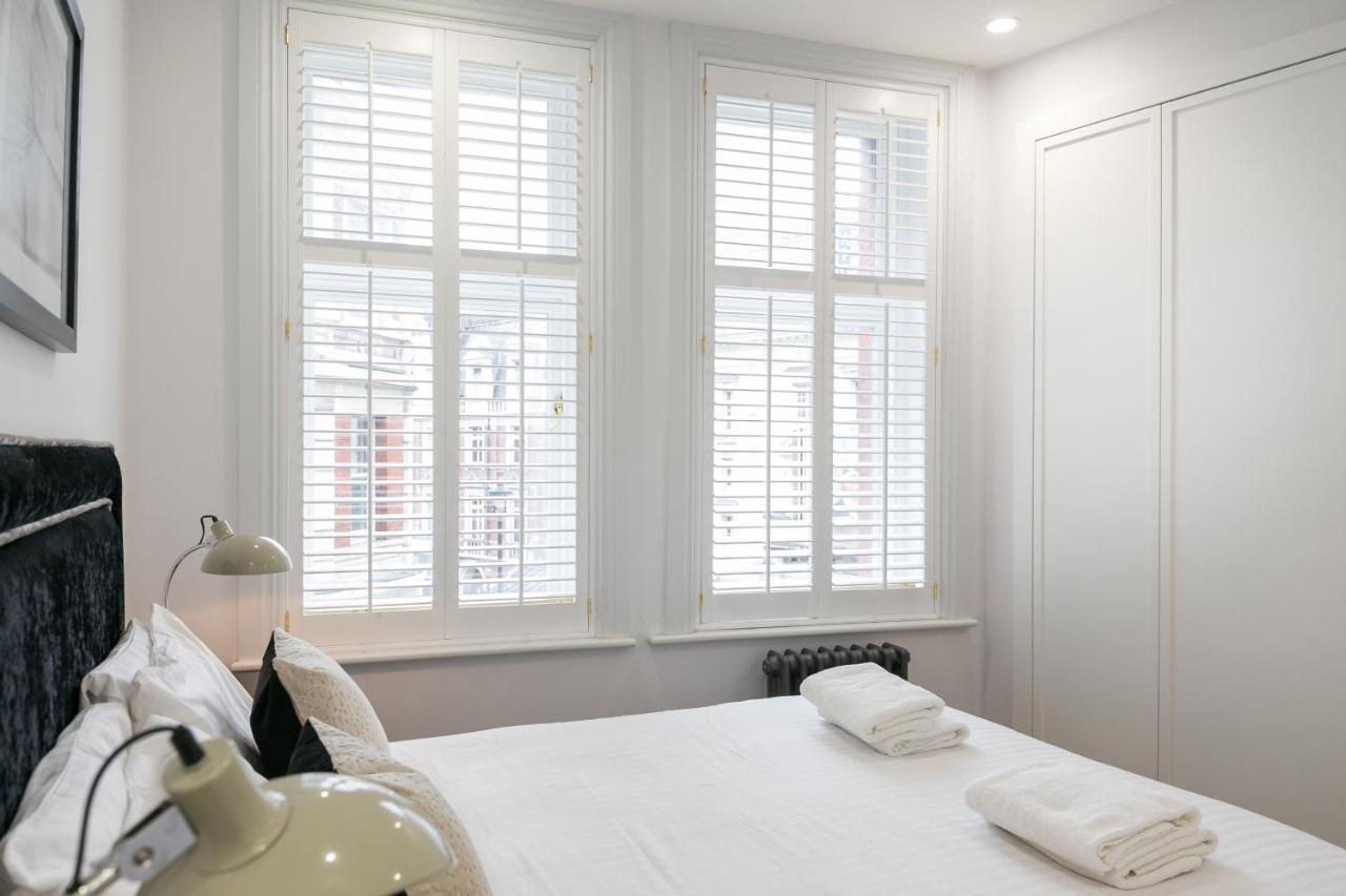 Urban Chic - Shaftesbury Apartment London Bagian luar foto