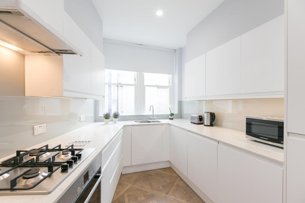 Urban Chic - Shaftesbury Apartment London Bagian luar foto