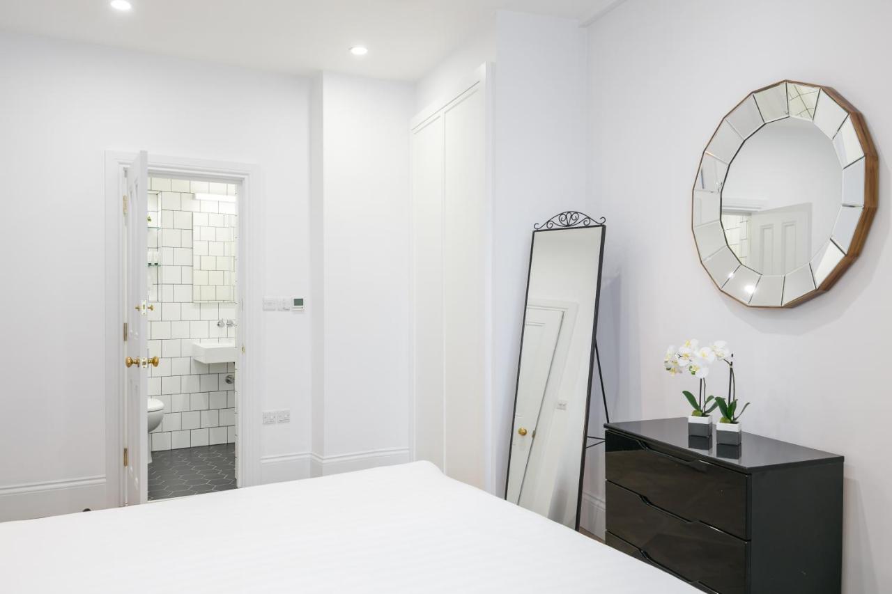 Urban Chic - Shaftesbury Apartment London Bagian luar foto