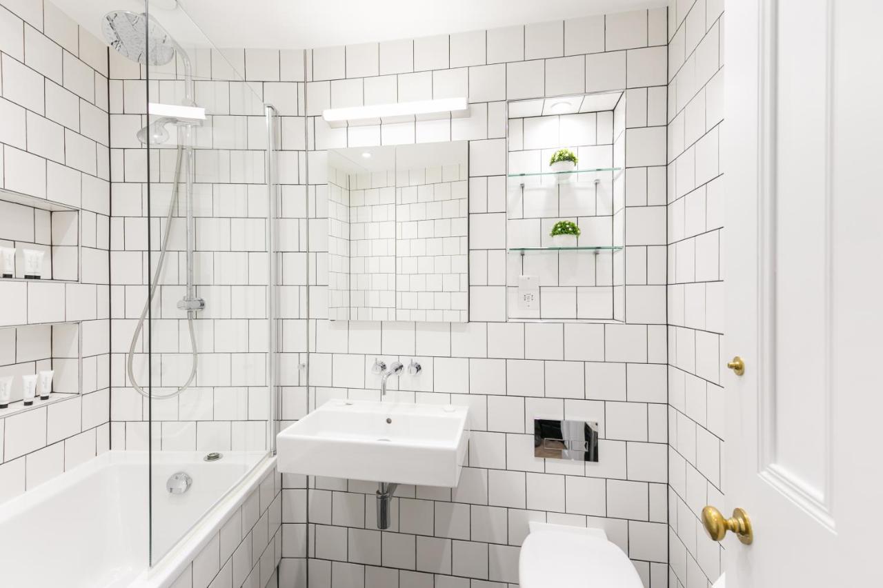 Urban Chic - Shaftesbury Apartment London Bagian luar foto