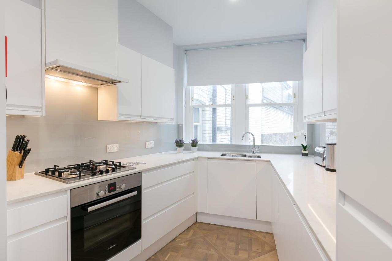 Urban Chic - Shaftesbury Apartment London Bagian luar foto