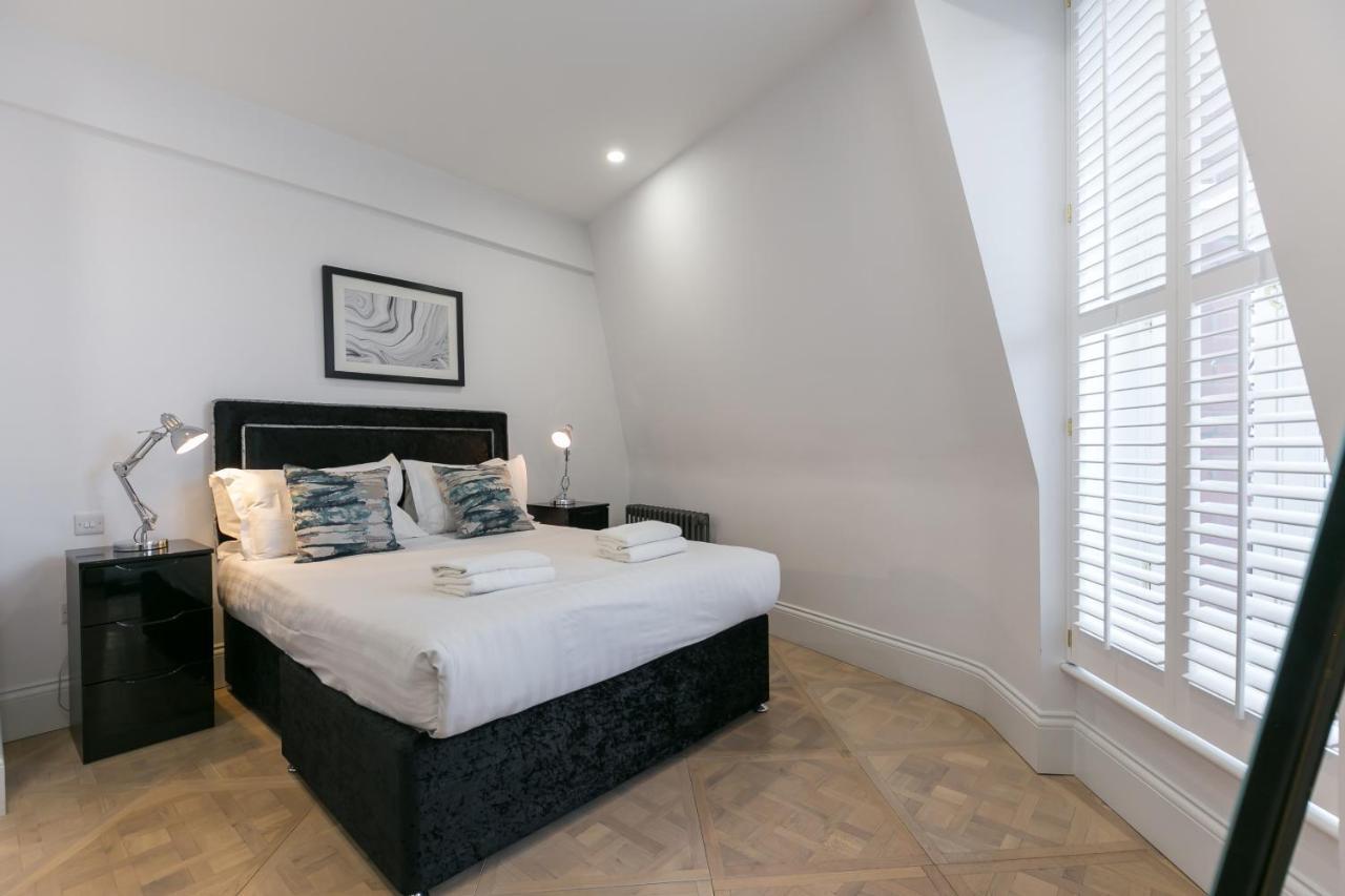 Urban Chic - Shaftesbury Apartment London Bagian luar foto
