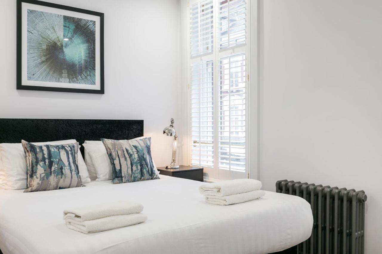 Urban Chic - Shaftesbury Apartment London Bagian luar foto